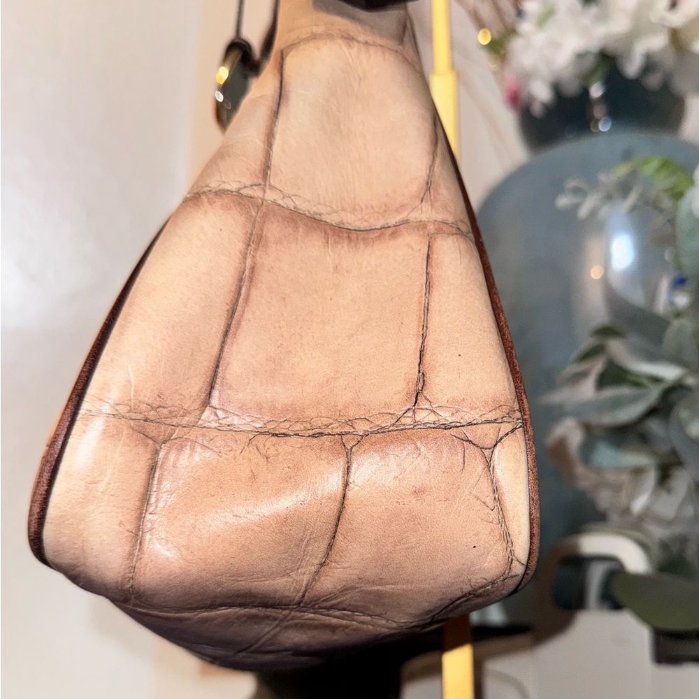 Dooney & Bourke Croc Embossed Leather Hobo bag - NWOT - Picture 13 of 16